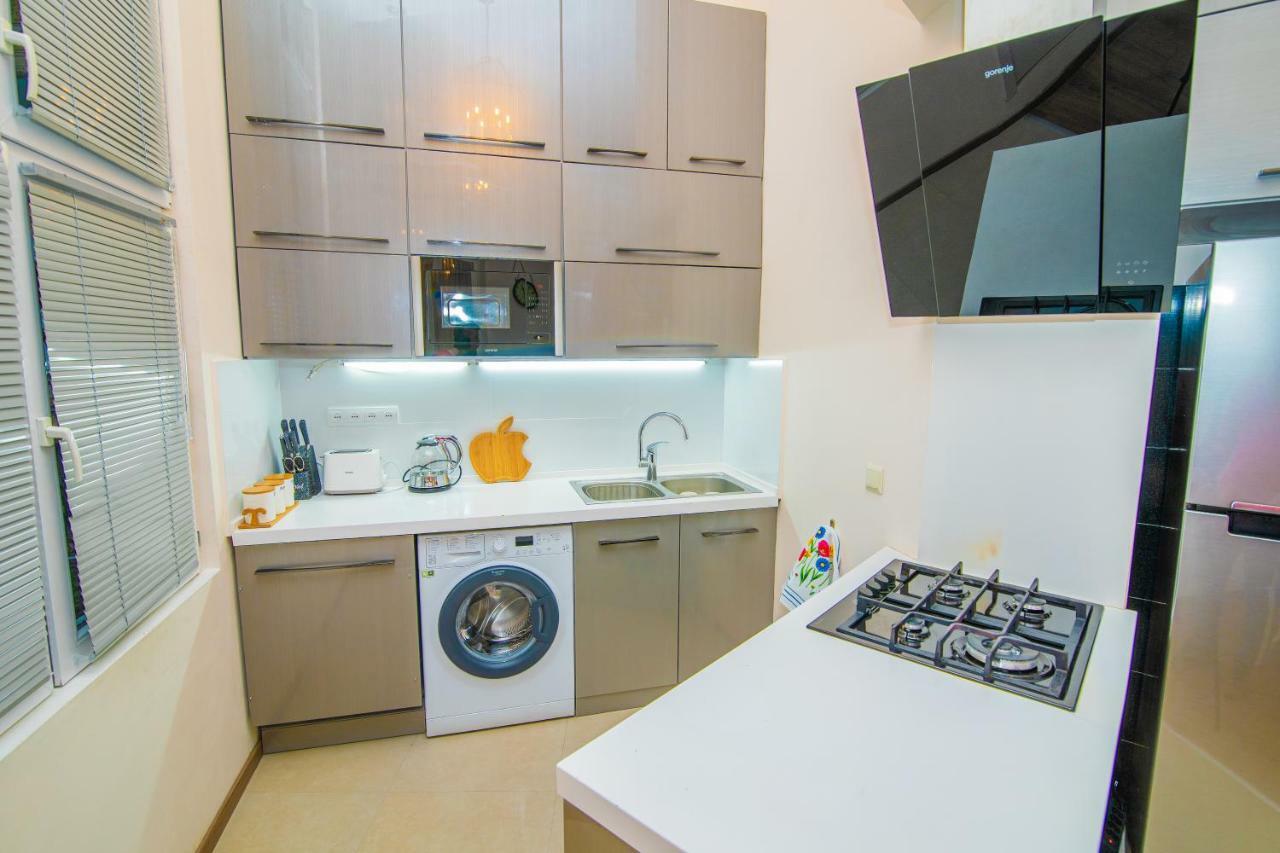 טביליסי Solo Apartment In City Center מראה חיצוני תמונה